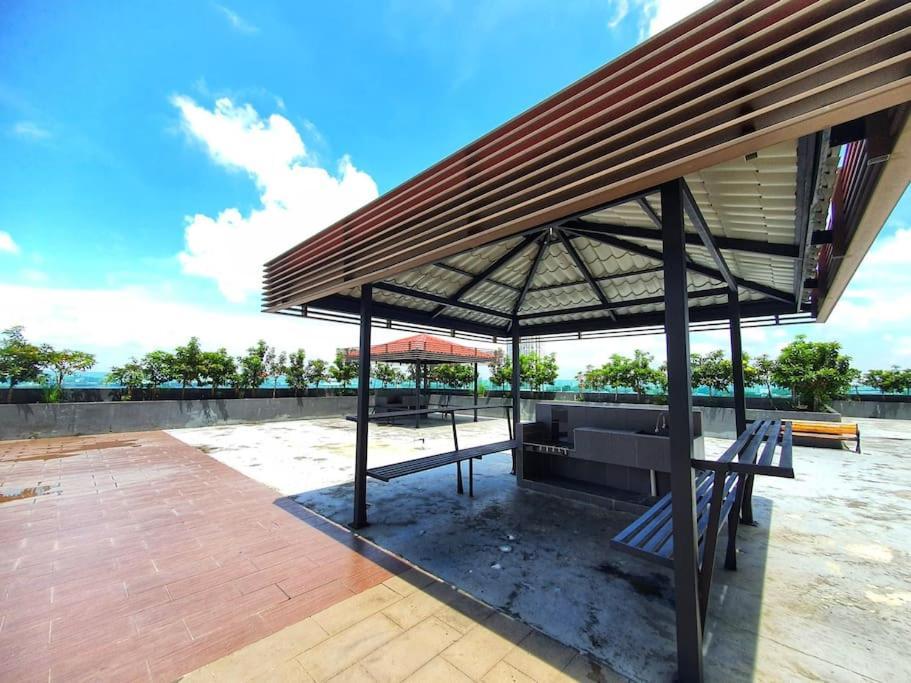 Seaview Homestay Masai By Heyday Exterior photo