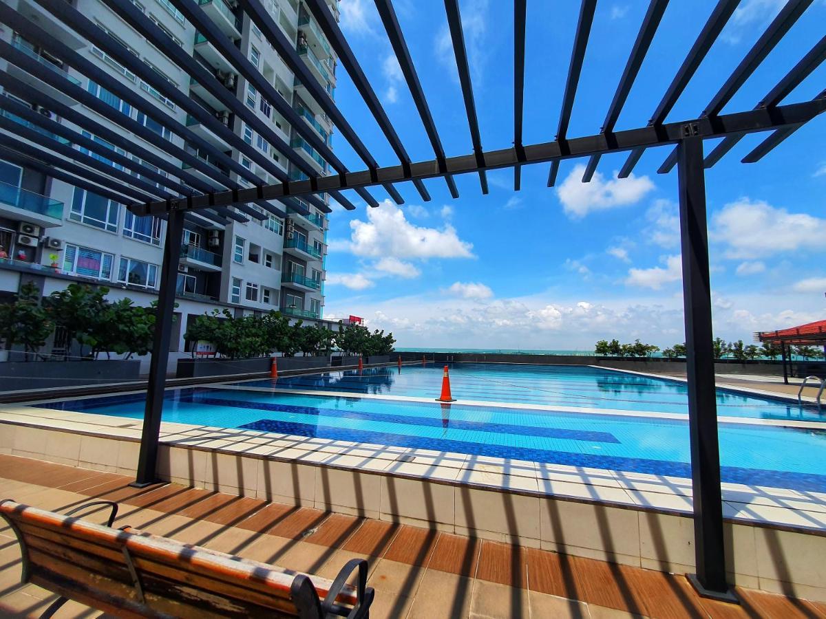 Seaview Homestay Masai By Heyday Exterior photo