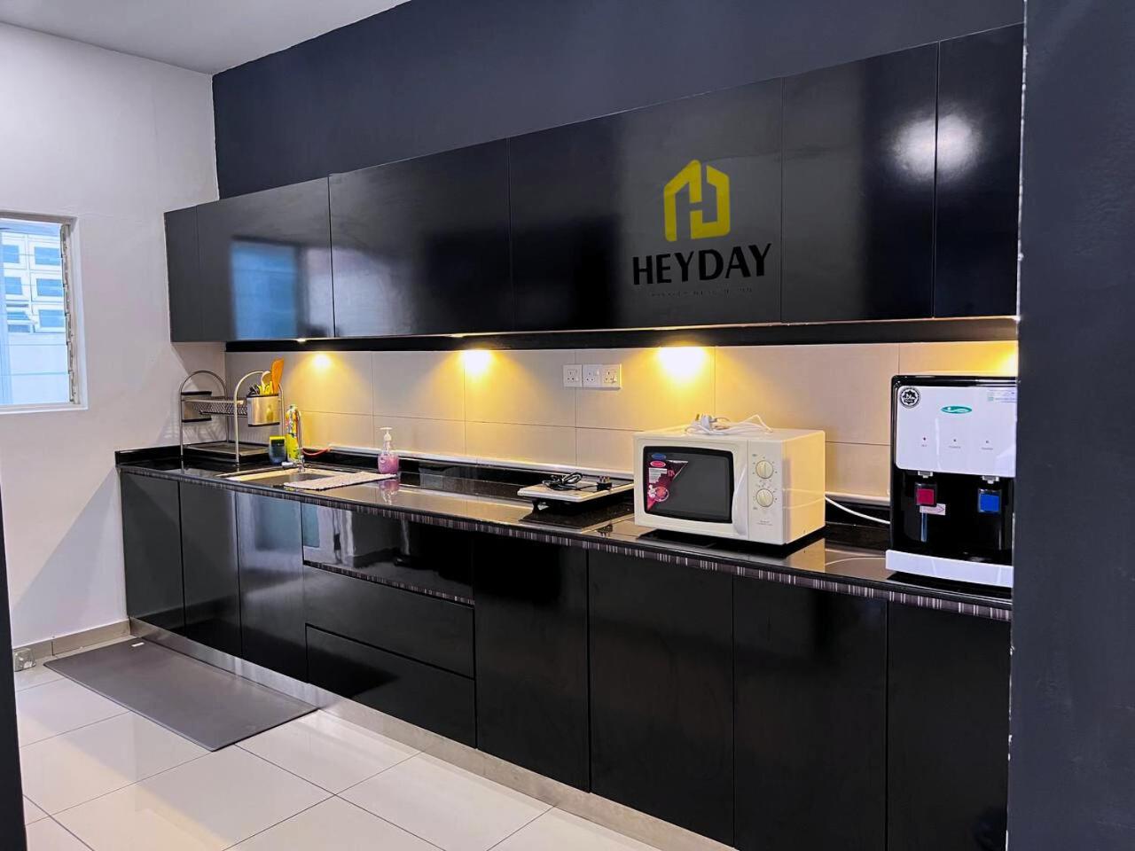 Seaview Homestay Masai By Heyday Exterior photo